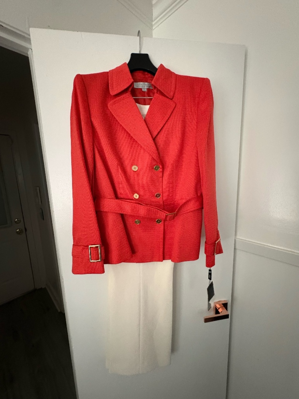 Tahari Orange Blazer & Ivory Pants Business Suit Size 14 NWT